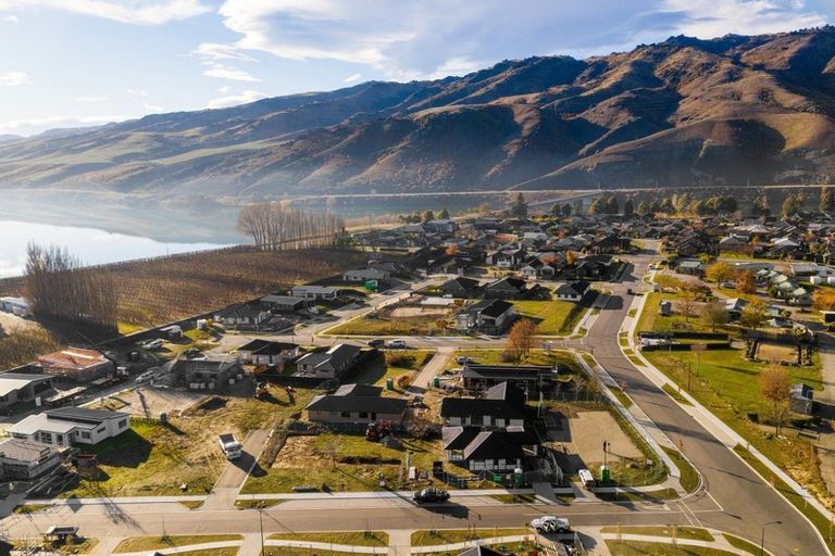 Photo of property in 2 Bradford Street, Cromwell, 9310