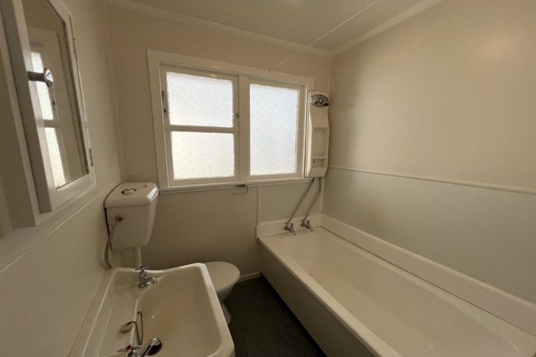 Photo of property in 121 Fitzherbert Avenue, West End, Palmerston North, 4410