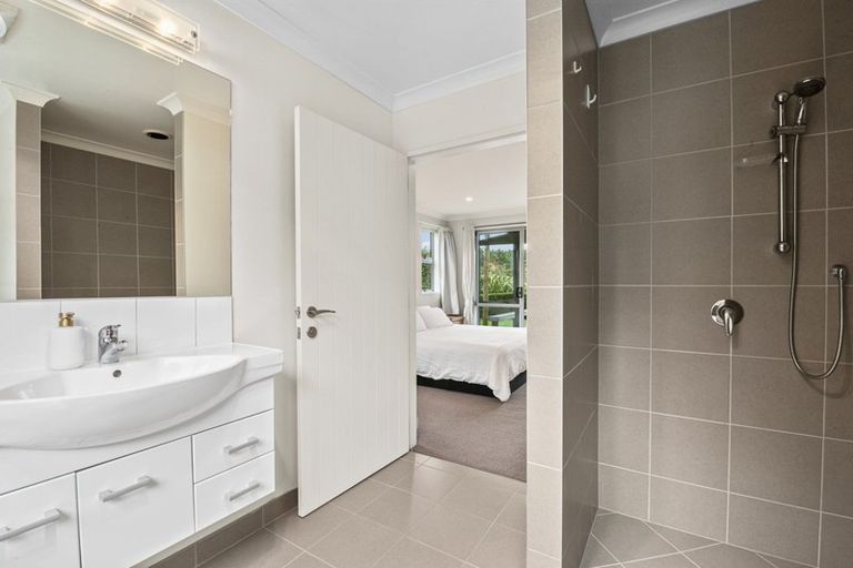 Photo of property in 83 Dalmore Way, Acacia Bay, Taupo, 3385