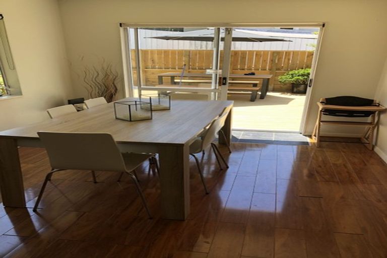 Photo of property in 2/224 Onewa Road, Birkenhead, Auckland, 0626