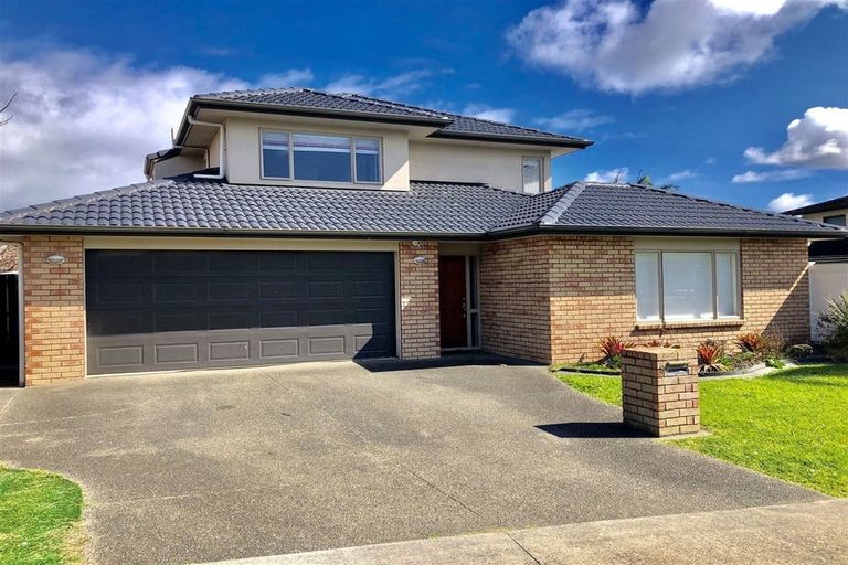 Photo of property in 9 Breon Place, Flat Bush, Auckland, 2016