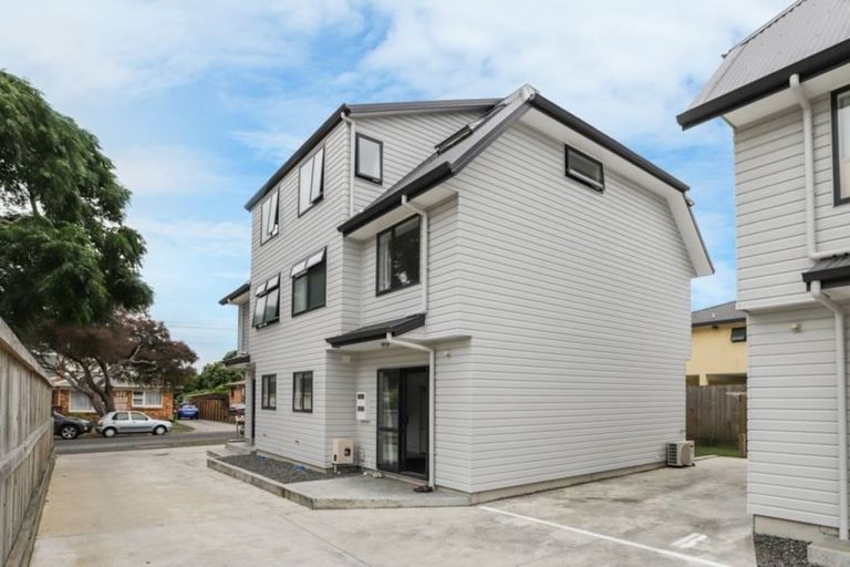 Photo of property in 2/24 Hogan Street, Hamilton East, Hamilton, 3216