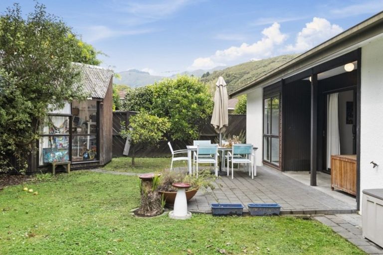 Photo of property in 39 Waddington Drive, Naenae, Lower Hutt, 5011