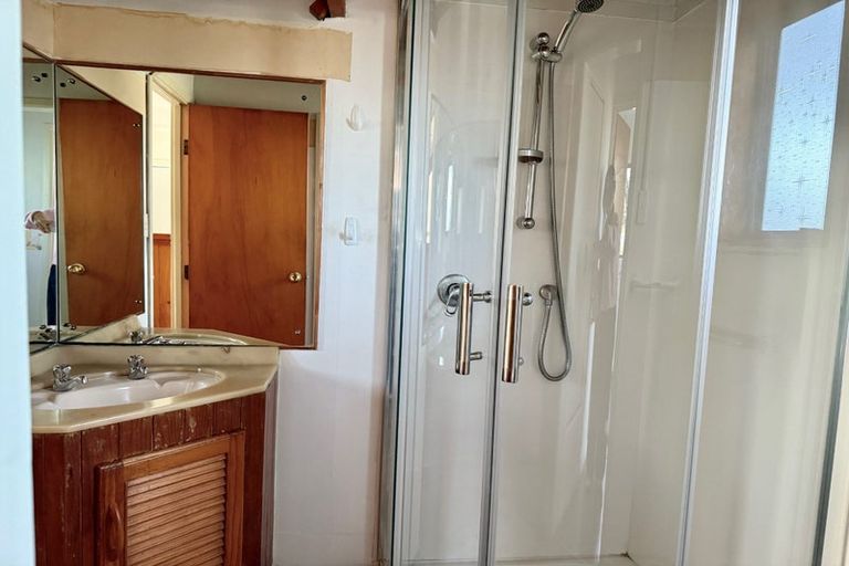 Photo of property in 624 Whangaparaoa Road, Stanmore Bay, Whangaparaoa, 0932