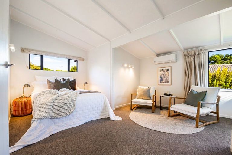 Photo of property in 10 Edwin Mitchelson Road, Muriwai, Waimauku, 0881