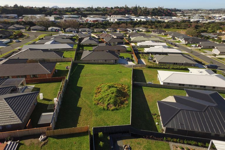 Photo of property in 27 Fairfax Crescent, Pyes Pa, Tauranga, 3112