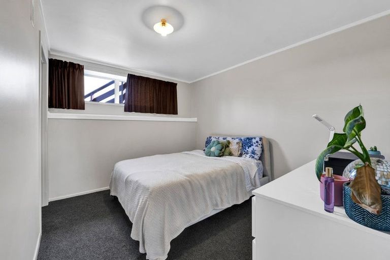 Photo of property in 5 Handley Place, Glen Avon, New Plymouth, 4312