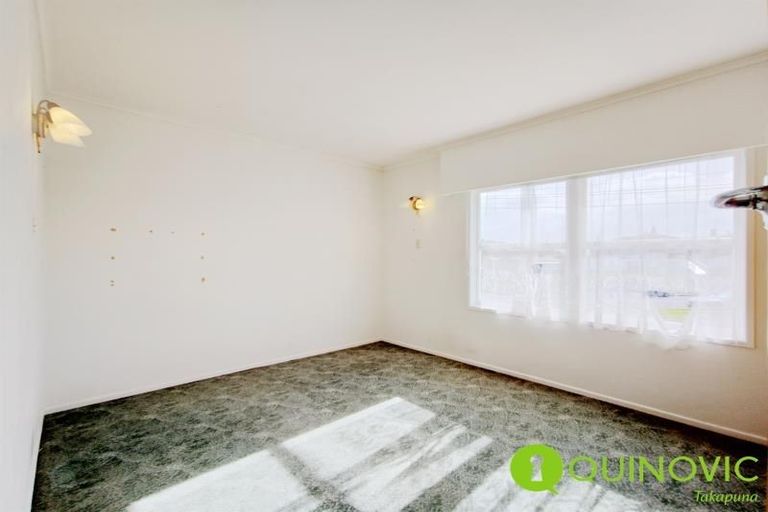 Photo of property in 520 Glenfield Road, Glenfield, Auckland, 0629