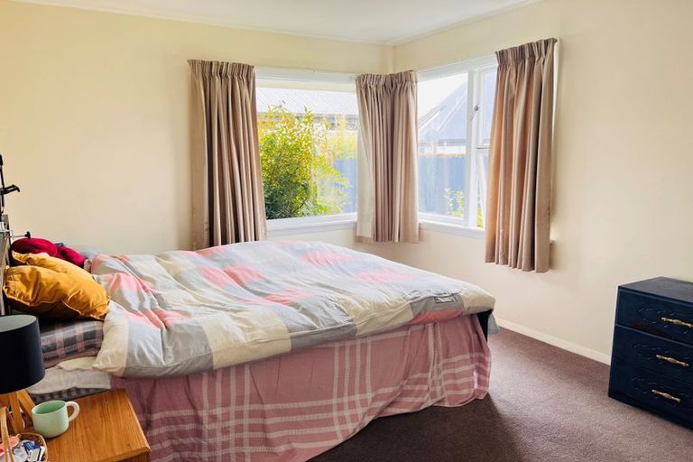 Photo of property in 2/16a Maidstone Road, Ilam, Christchurch, 8041