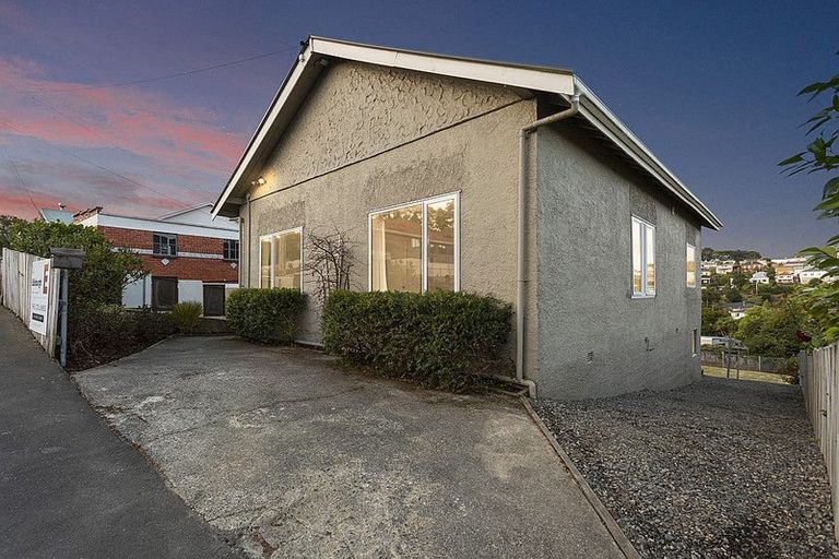Photo of property in 15 Cooper Street, Mornington, Dunedin, 9011