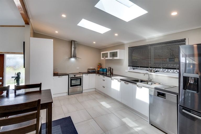 Photo of property in 61 Oldham Avenue, Onekawa, Napier, 4110