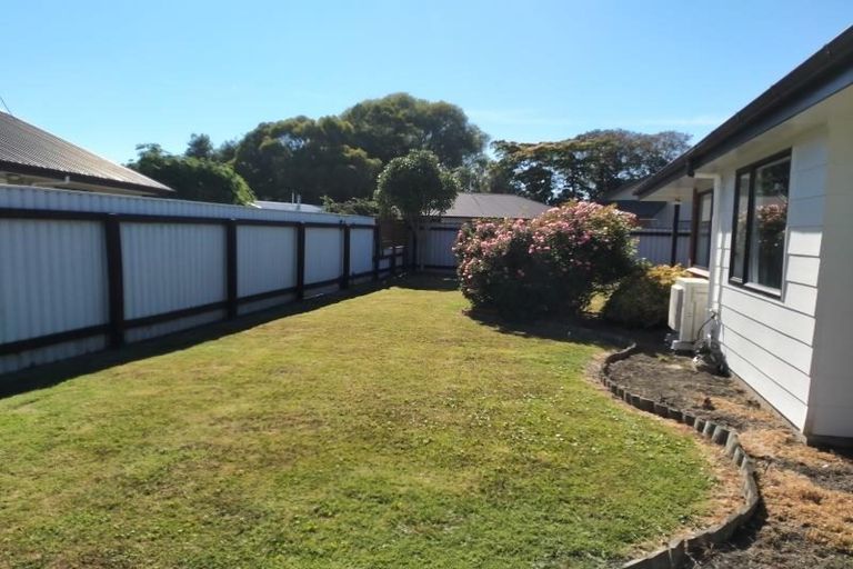 Photo of property in 2/12 Beveridge Place, Greenmeadows, Napier, 4112