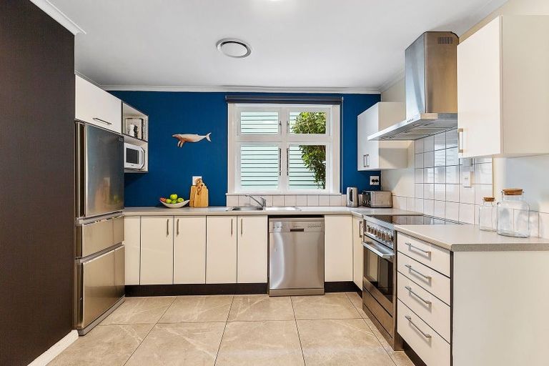 Photo of property in 54 Hornsey Road, Melrose, Wellington, 6023