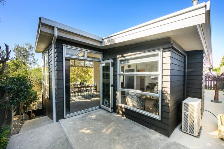 Photo of property in 1 Kensington Mews, Hokowhitu, Palmerston North, 4410