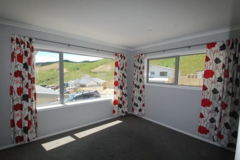 Photo of property in 8 Prestwich Rise, Churton Park, Wellington, 6037