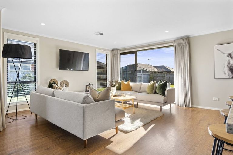 Photo of property in 10 Jarrett Terrace, Leamington, Cambridge, 3432