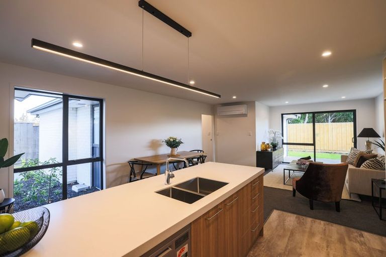 Photo of property in 2/14 Woodhouse Street, Linwood, Christchurch, 8062