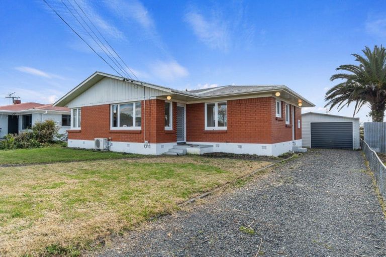 Photo of property in 15 Sheridan Street, Silverdale, Hamilton, 3216