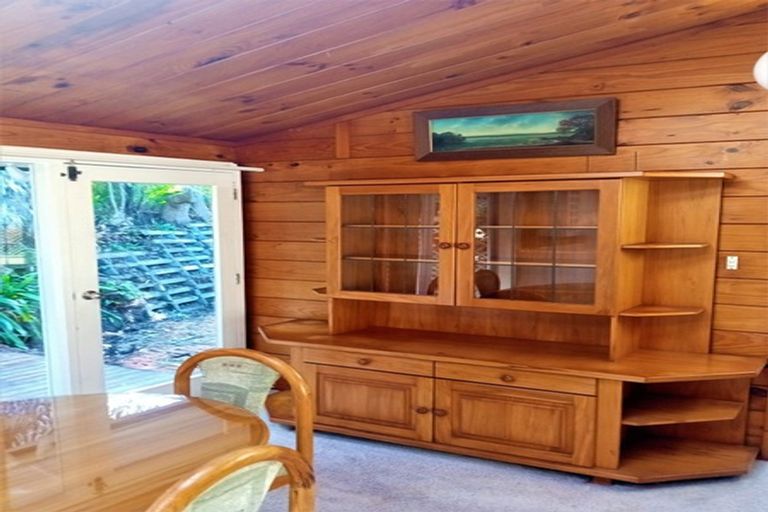 Photo of property in 502 Beach Road, Murrays Bay, Auckland, 0630