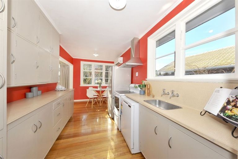 Photo of property in 35 Suva Street, Upper Riccarton, Christchurch, 8041