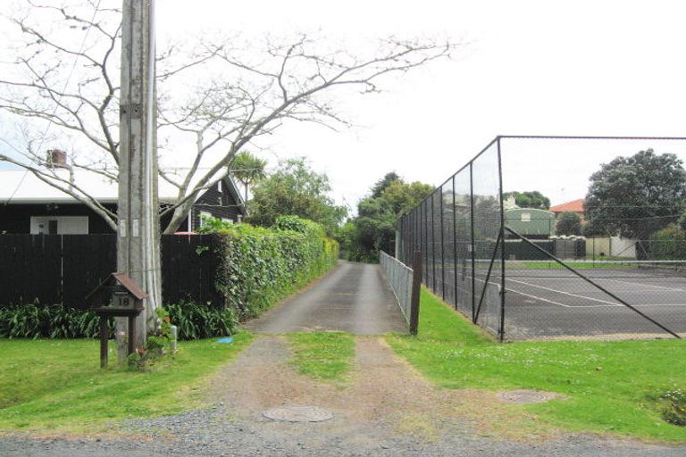 Photo of property in 18 Glamis Avenue, Manly, Whangaparaoa, 0930