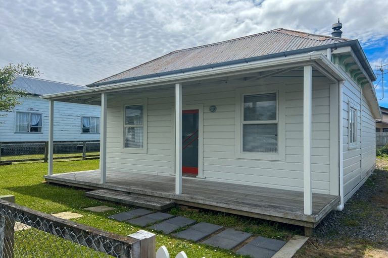 Photo of property in 19 London Street, Dannevirke, 4930