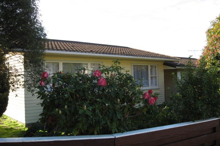 Photo of property in 30 Gardiner Grove, Wainuiomata, Lower Hutt, 5014