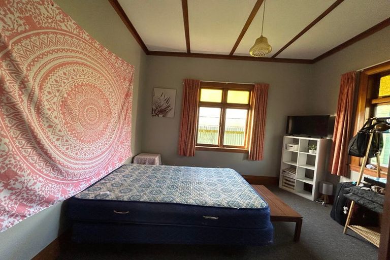 Photo of property in 196 Main Road South, Levin, 5510