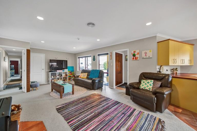 Photo of property in 19d Shelter Grove, Frankleigh Park, New Plymouth, 4310