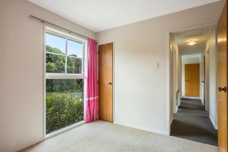 Photo of property in 31 Latitude Close, Whitby, Porirua, 5024