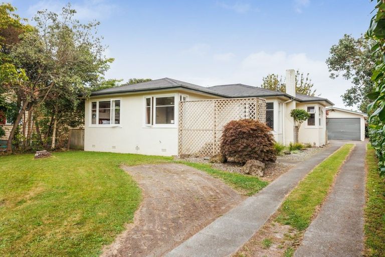 Photo of property in 93 Buick Crescent, Awapuni, Palmerston North, 4412