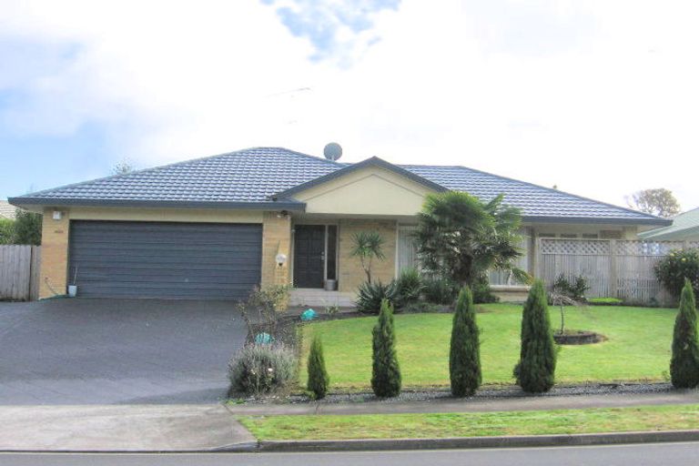 Photo of property in 11 De Havilland Drive, Goodwood Heights, Auckland, 2105
