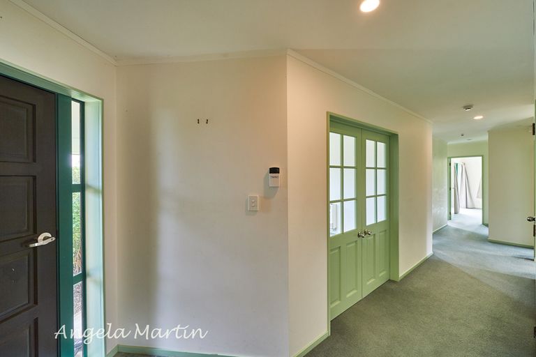 Photo of property in 157 Ruapehu Drive, Fitzherbert, Palmerston North, 4410