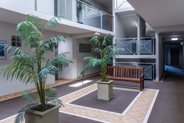 Photo of property in Paramount Apartments, 14/281 Maunganui Road, Mount Maunganui, 3116