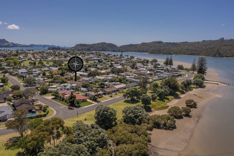 Photo of property in 72 Catherine Crescent, Whitianga, 3510