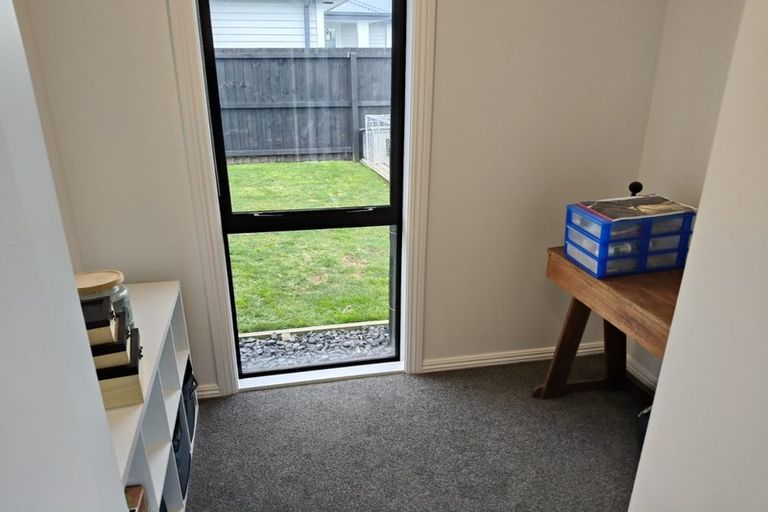 Photo of property in 28 Mcquillan Avenue, Woodend, 7610