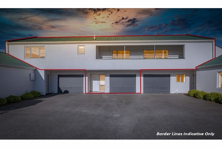 Photo of property in 3/50 Division Street, Riccarton, Christchurch, 8041