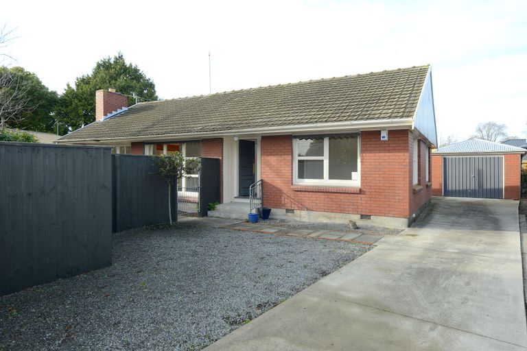 Photo of property in 10 Ashbourne Street, Burnside, Christchurch, 8053
