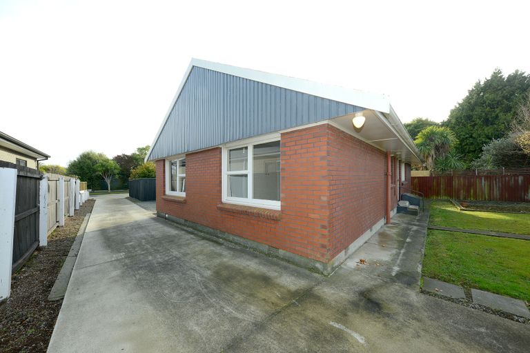 Photo of property in 10 Ashbourne Street, Burnside, Christchurch, 8053