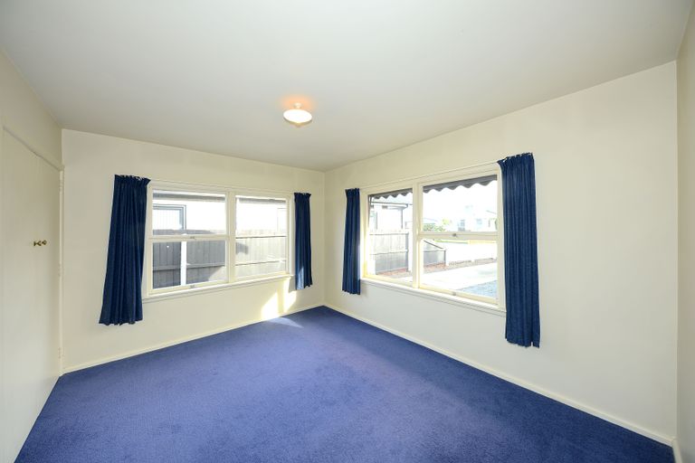 Photo of property in 10 Ashbourne Street, Burnside, Christchurch, 8053