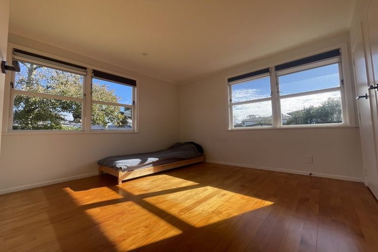 Photo of property in 8 Pandora Place, Pakuranga, Auckland, 2010