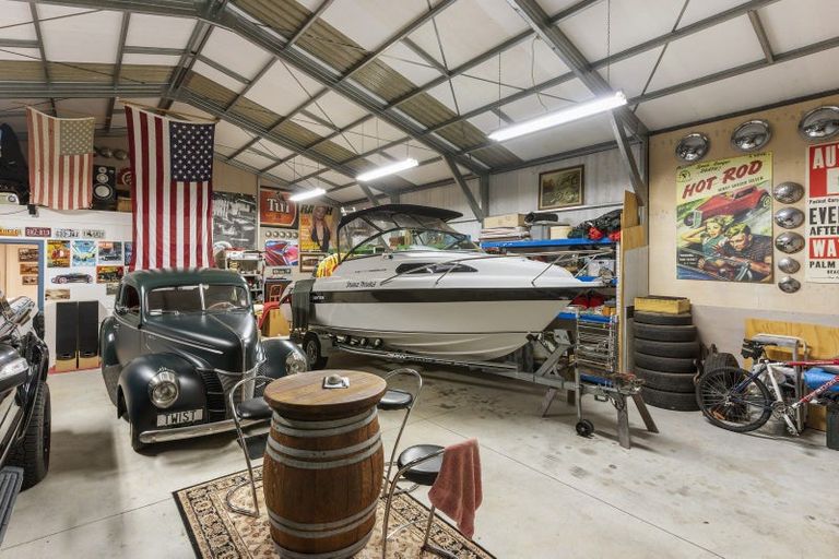 Photo of property in 10 Manuka Drive, Whangamata, 3691