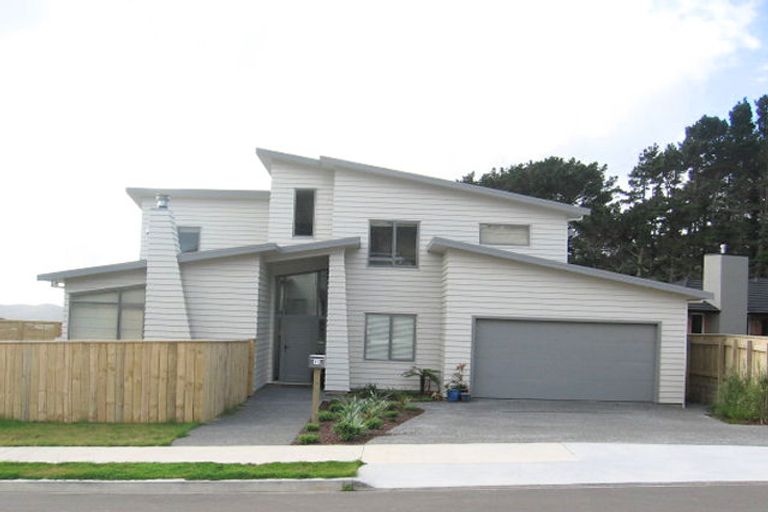 Photo of property in 39 Winsley Terrace, Churton Park, Wellington, 6037