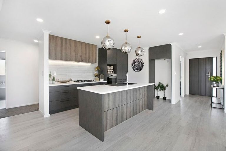 Photo of property in 30 Melgran Avenue, Papakura, 2110