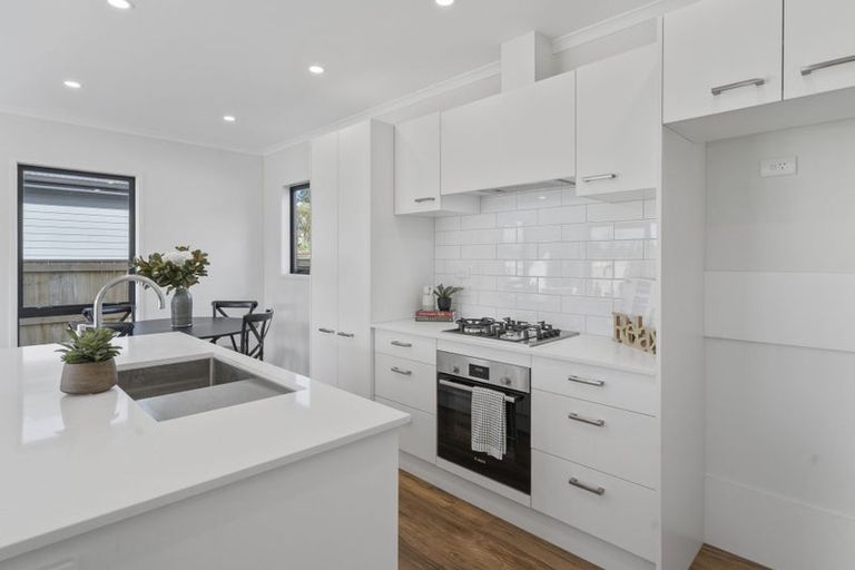 Photo of property in 3 Horoeka Street, Inglewood, 4330