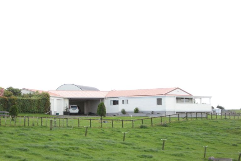 Photo of property in 160 Hanham Road, Kumeu, 0891