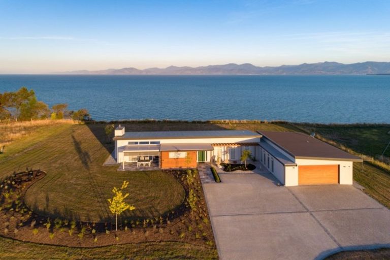 Photo of property in 11 Aporo Road, Ruby Bay, Upper Moutere, 7173