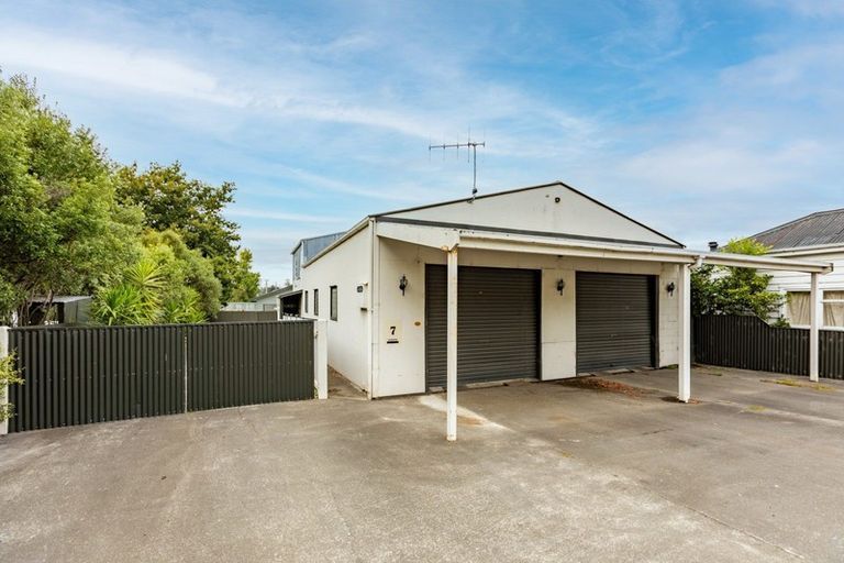 Photo of property in 7 Collins Street, Waipawa, 4210