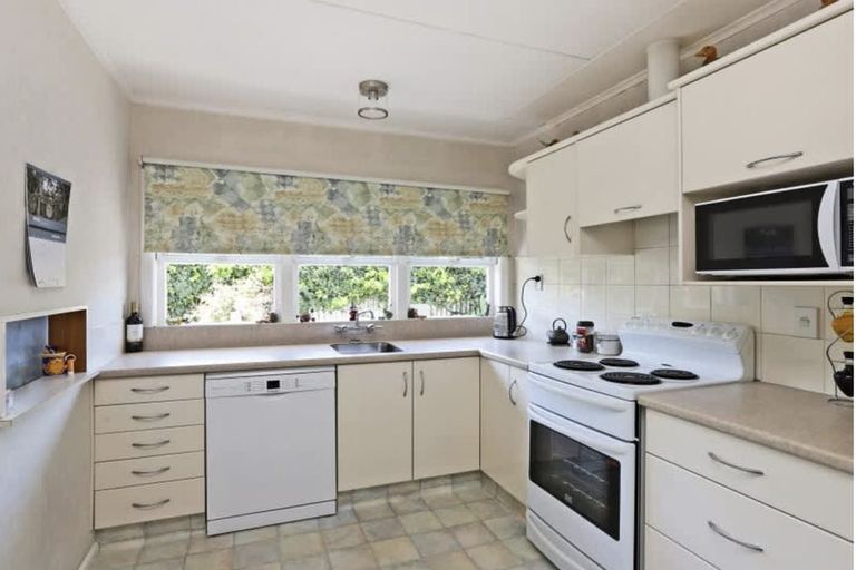 Photo of property in 68 Menin Road, Onekawa, Napier, 4110