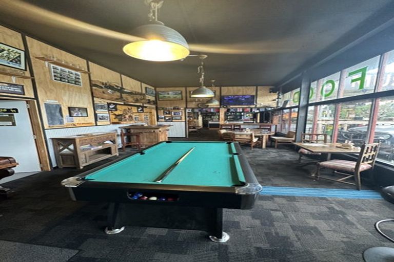 Photo of property in 1076 State Highway 1, Manakau, Levin, 5573